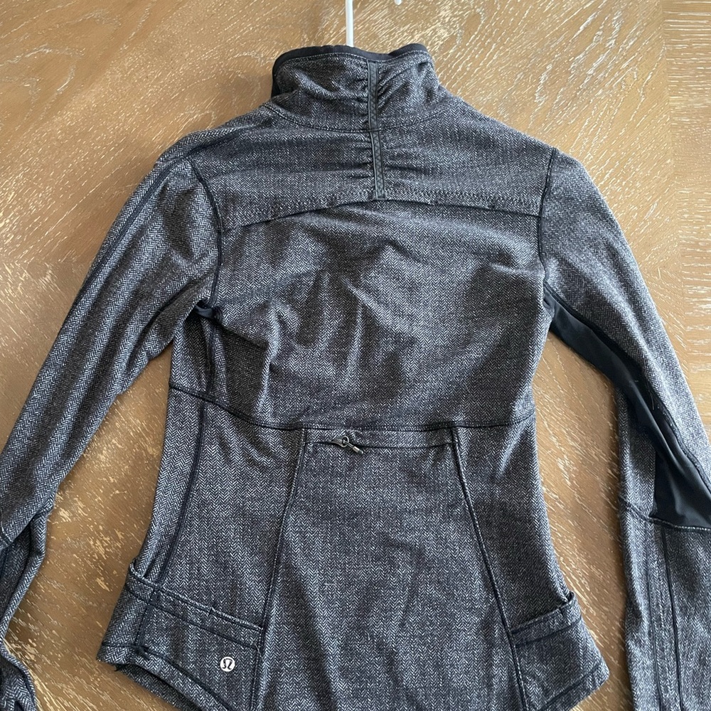 Lululemon Gray Athletic Jacket - image 5